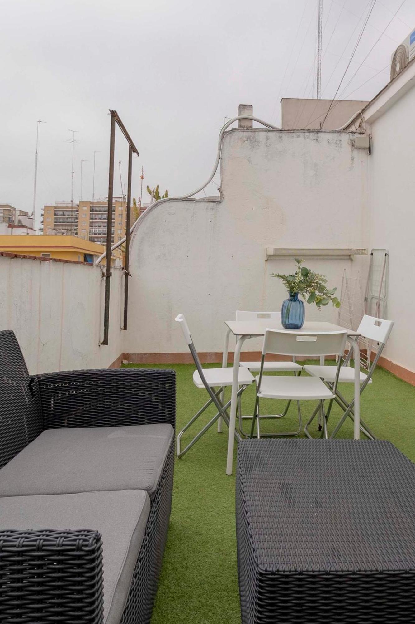 Apartamentos Los Remedios Sevilha Exterior foto